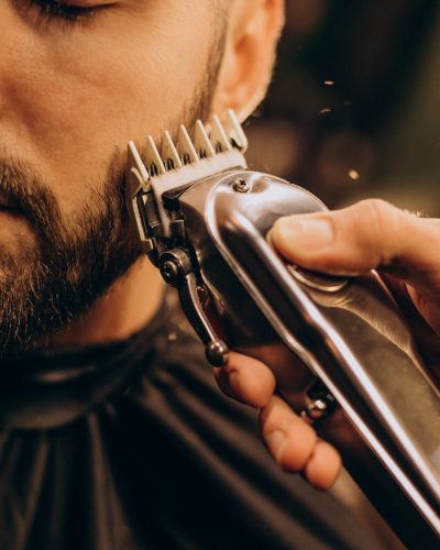 handsome-man-barbershop-shaving-beard